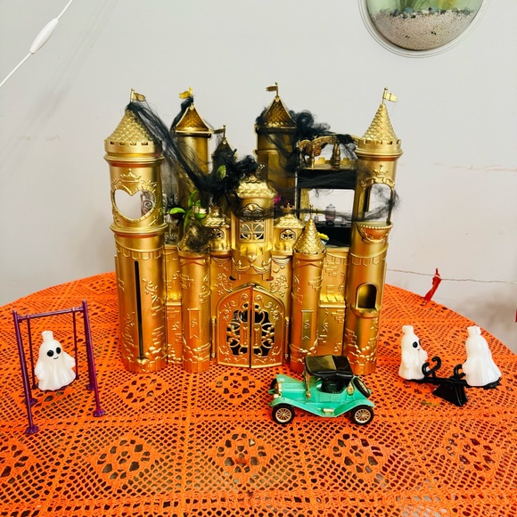 CUSTOM MADE Massive Gold Haunted Dollhouse - Picture 1 of 16